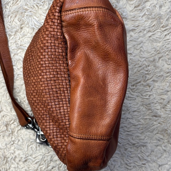 Harbour 2nd leather shoulder and crossbody bag - Picture 6 of 15